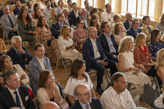 SapienStone Impulsa el Arte y la Sostenibilidad en el 25 Aniversario de Ecomar